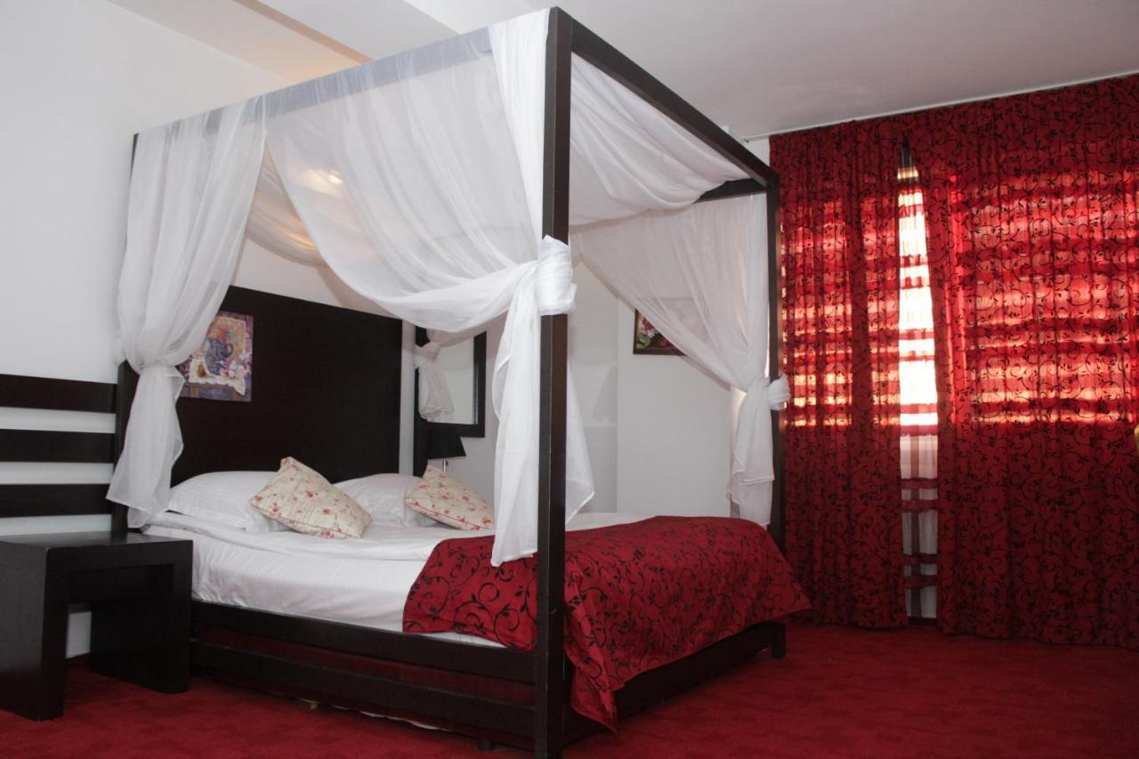 Hotel Sydney Craiova Kültér fotó
